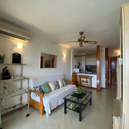 Apartamento Con Piscina En 1ª Linea De Playa En Salou Dış mekan fotoğraf